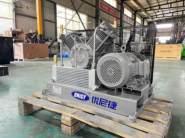 二氧化碳压缩机